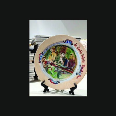 004 At the table 2 backg