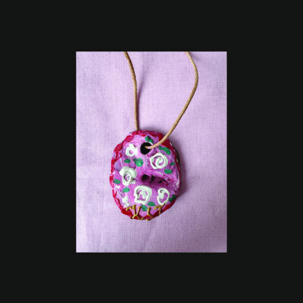 020 White roses backg